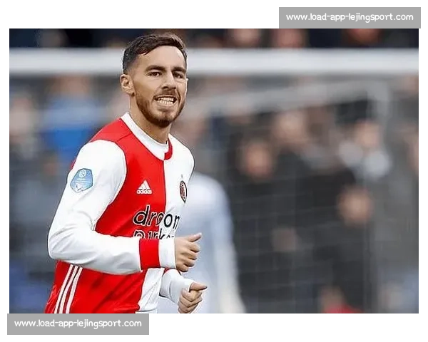 维拉免签 19 岁荷兰锋线新星 费耶诺德青训天才雷德蒙加盟