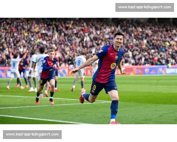 莱万创巴萨生涯收入新高！税后 1600 万欧元 + 双冠奖金成巅峰赛季