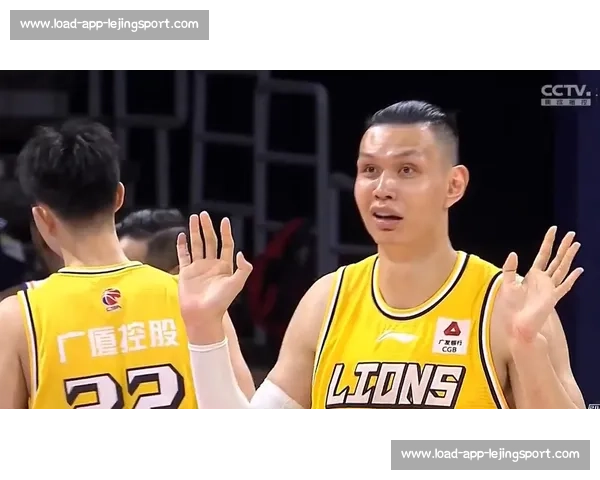 许钟豪铁山靠致亚洲第一后卫报销，CBA 恶汉再引国际争议